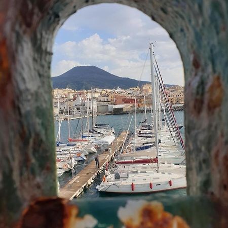 House Boat Hotel Torre del Greco Exterior photo